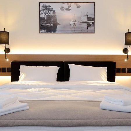 Roloi Suites Nafpaktos Ngoại thất bức ảnh