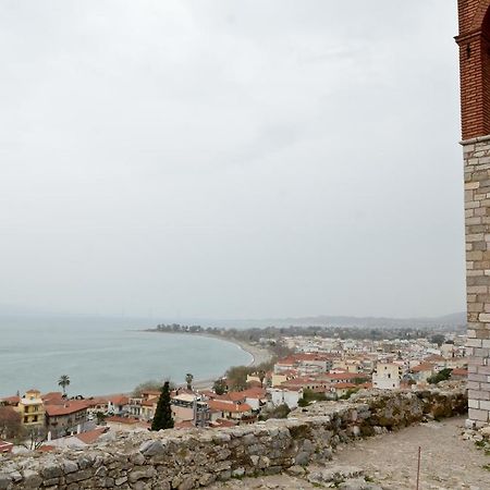 Roloi Suites Nafpaktos Ngoại thất bức ảnh