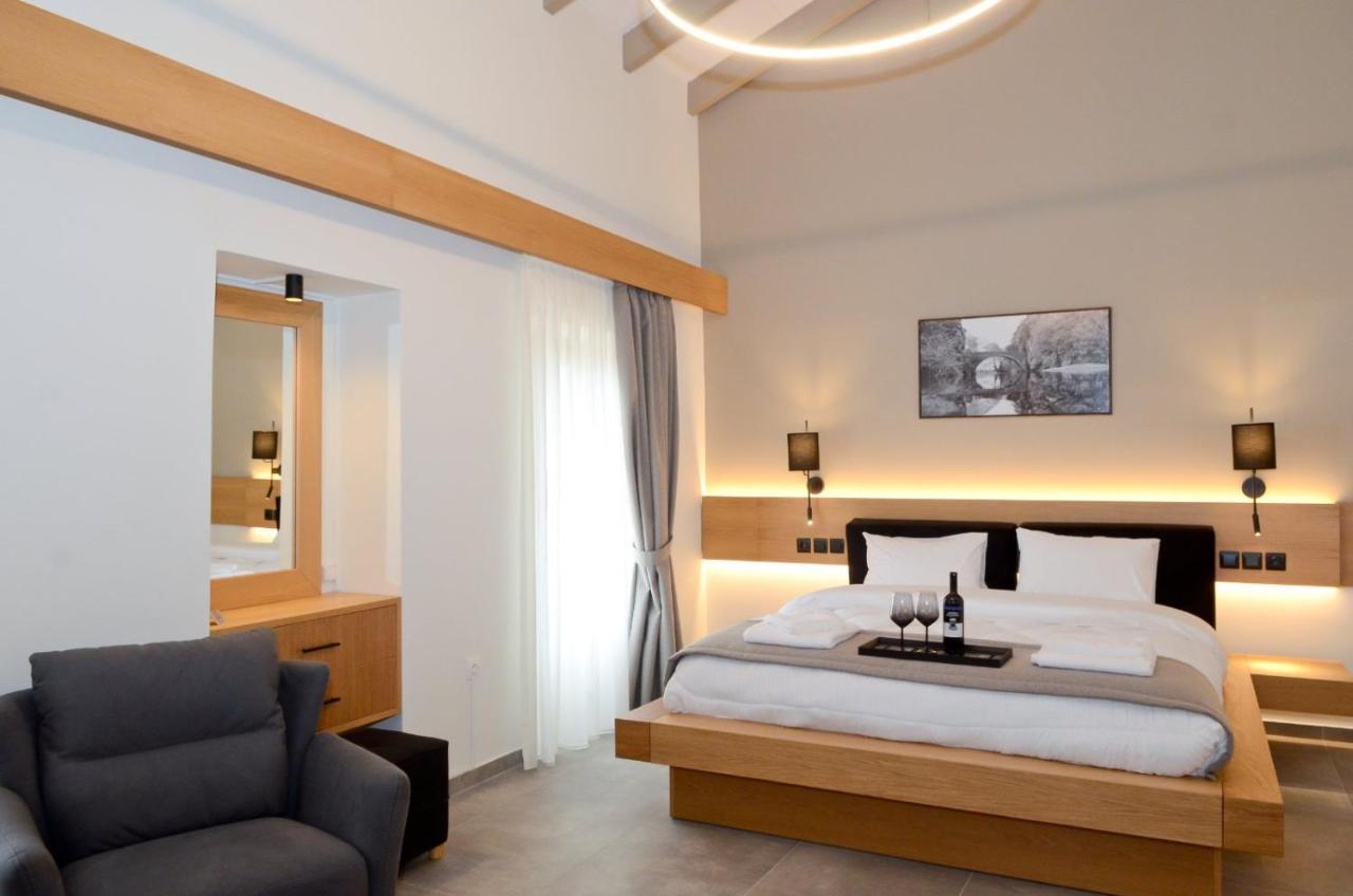 Roloi Suites Nafpaktos Ngoại thất bức ảnh