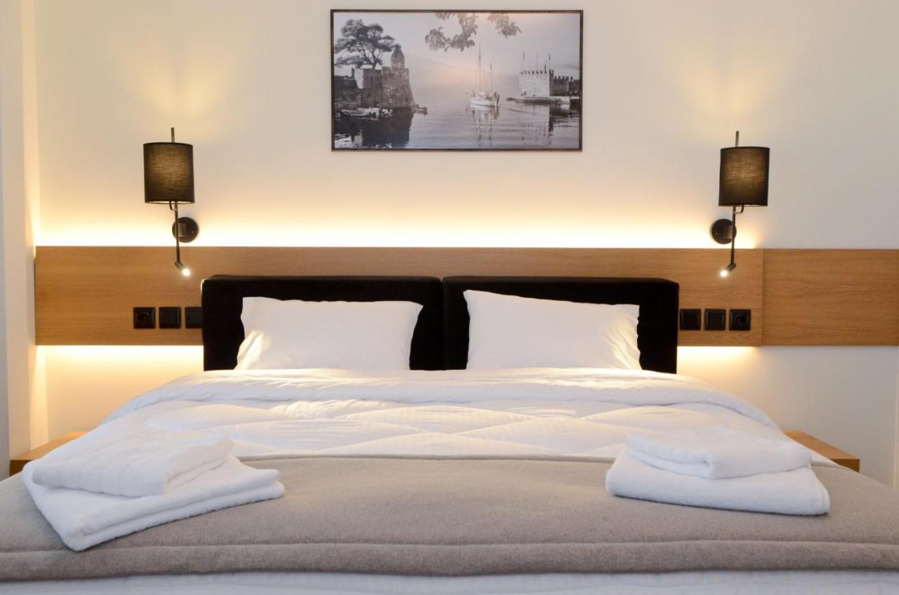 Roloi Suites Nafpaktos Ngoại thất bức ảnh