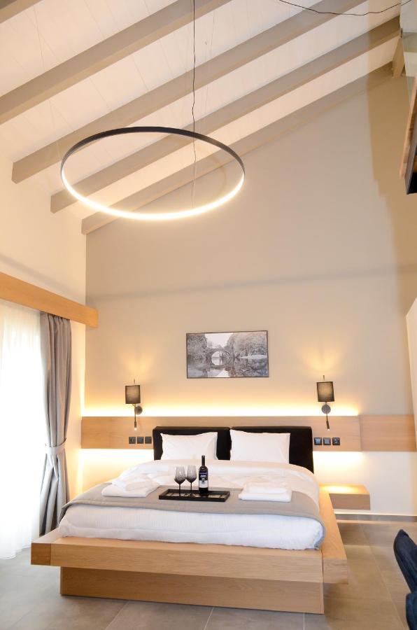 Roloi Suites Nafpaktos Ngoại thất bức ảnh