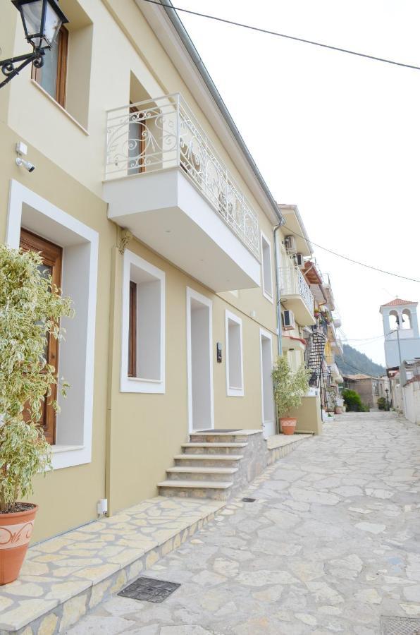 Roloi Suites Nafpaktos Ngoại thất bức ảnh